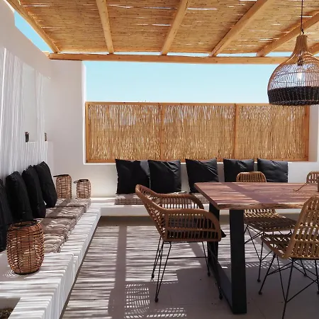 Villa Seethesea Brand New Luxury For 4 Guests By The Sea!
